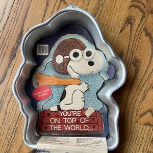 Wilton Snoopy Cake Pan Peanuts Red Baron On Top Of The World 1965 Vintage